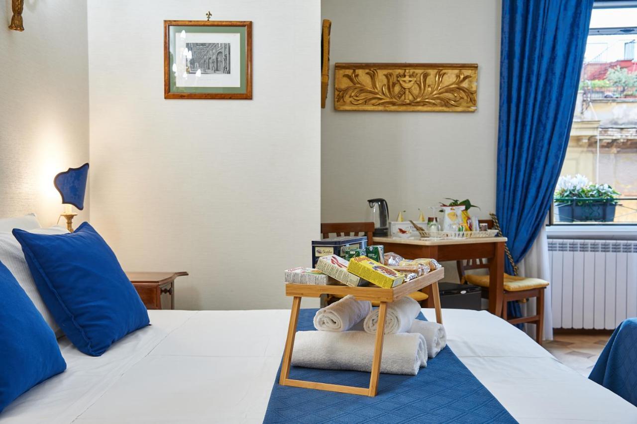 Fabrizio'S Rooms Rome Exterior photo