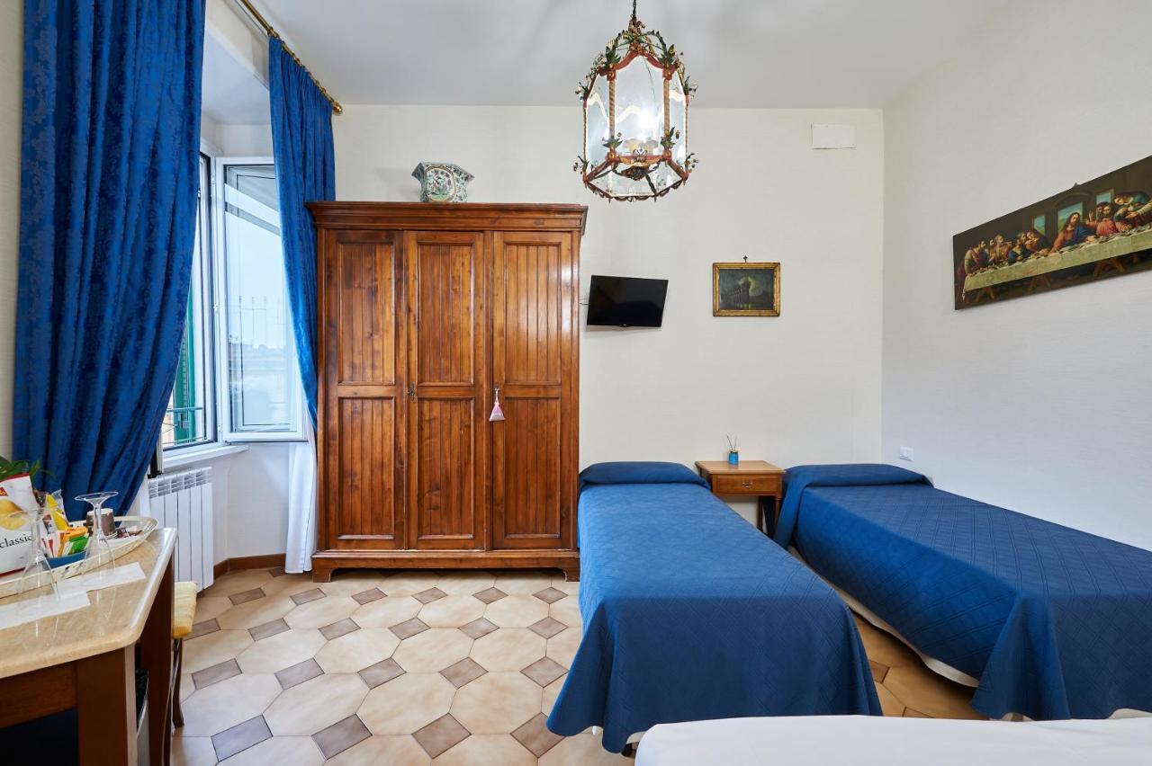 Fabrizio'S Rooms Rome Exterior photo